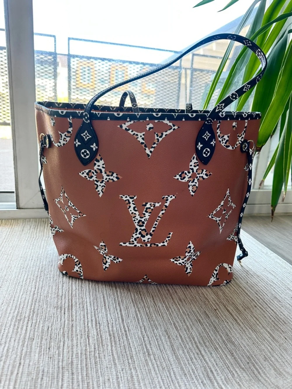 Louis Vuitton Black & Tan Monogram Neverfull GM Tote Giant Ltd Edition Jungle - Picture 7 of 16